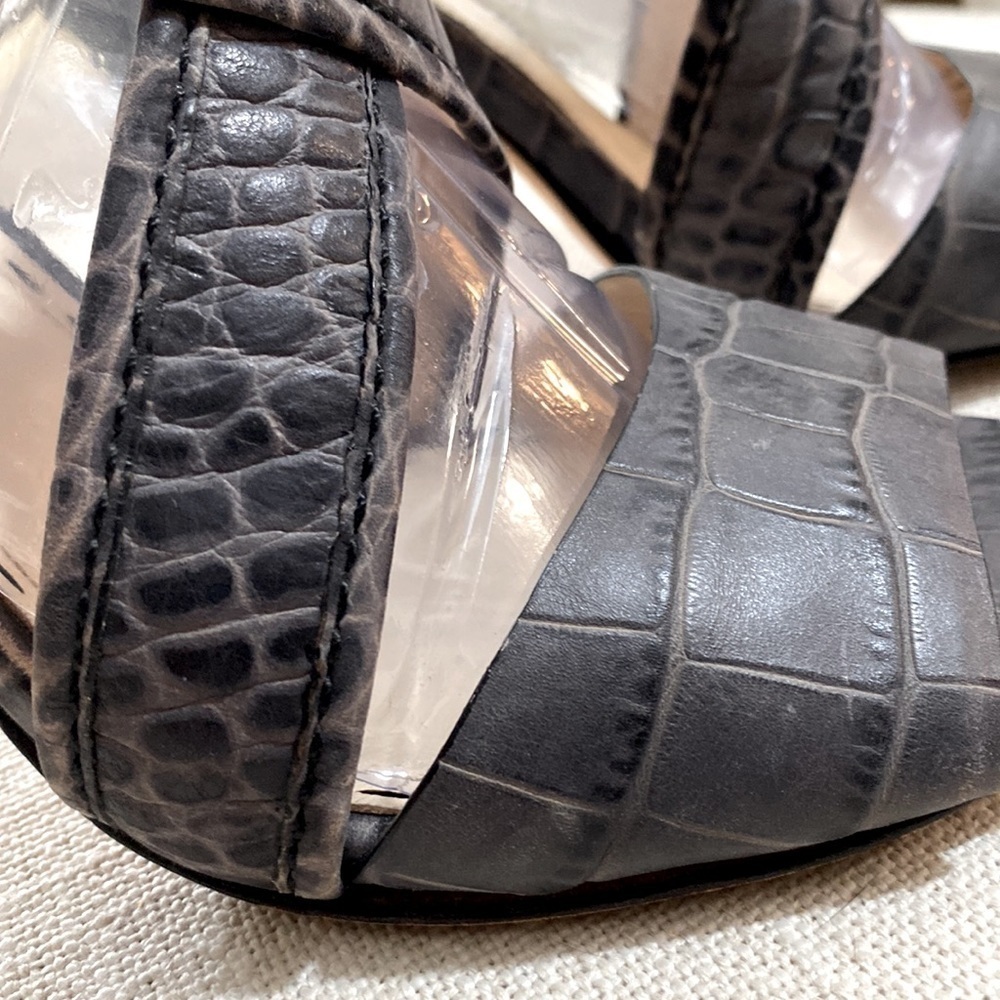 Coach Sandals Size 8.5 Heel Approximately 4” - Picture 3 of 10
